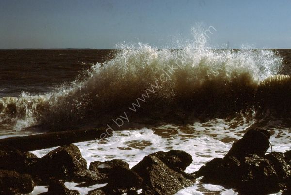 Waves, Abidjan